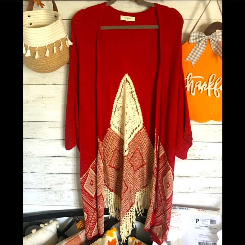 Umgee Dolman sleeve Sweater Red Kimono with beige back crochet fringe inset